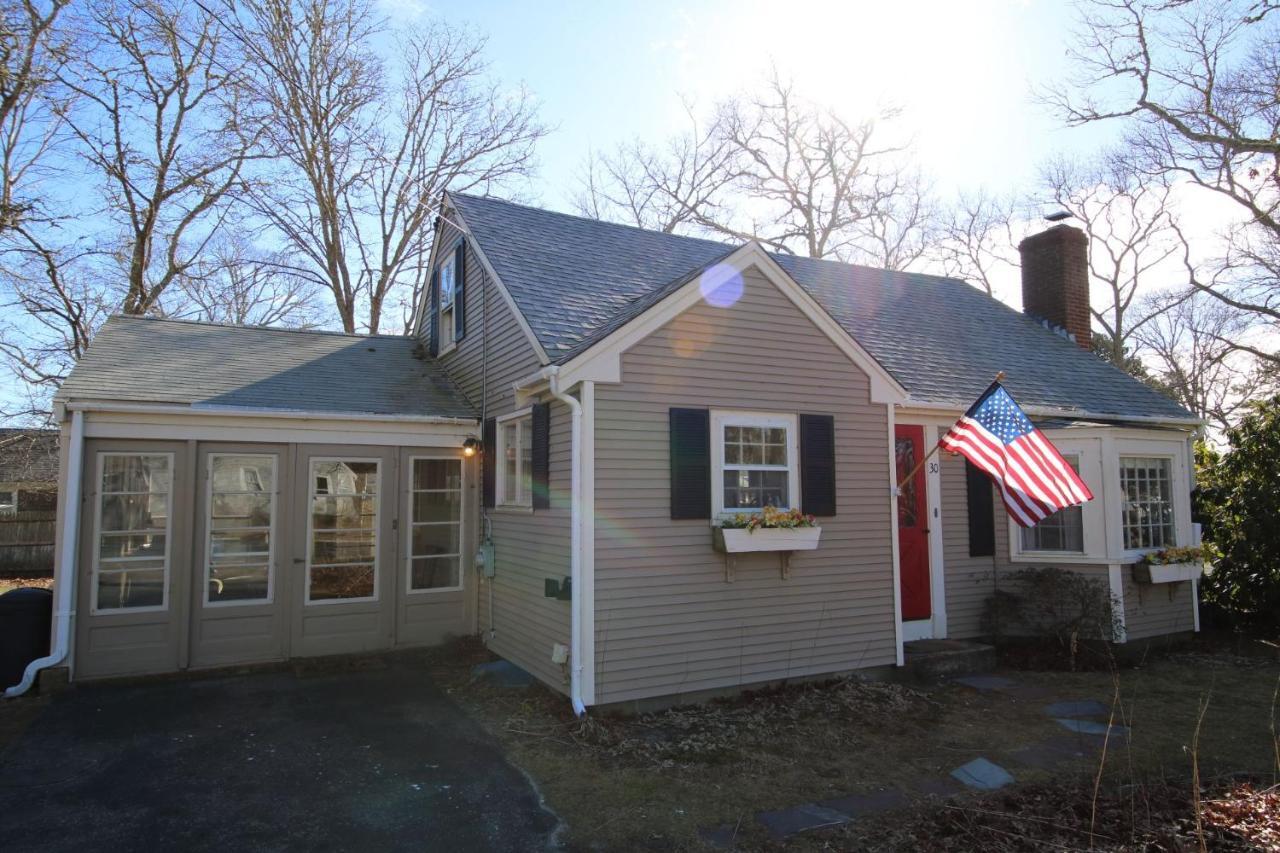 Lofted Cape Cottage By Leavetown Vacations South Yarmouth Kültér fotó